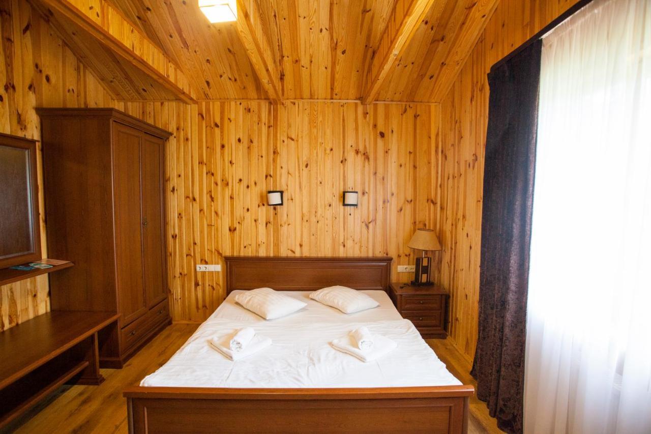 Park Rost Club Hotel Zadonets'ke Exterior photo